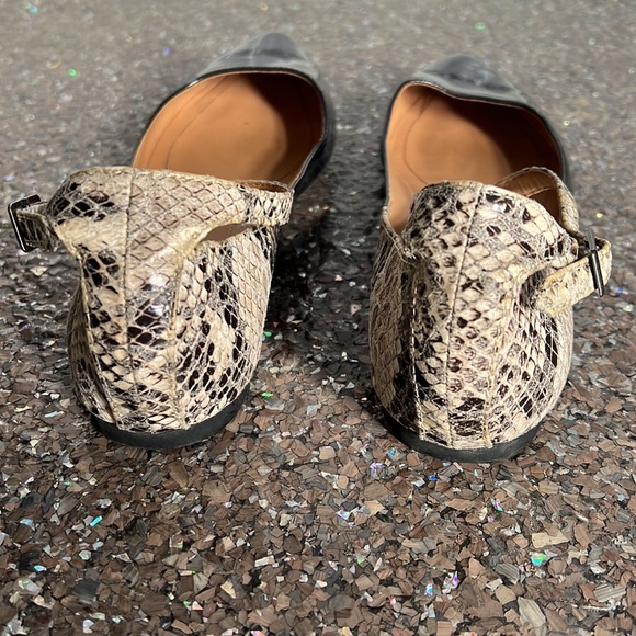 BCBGeneration Flats - Picture 4 of 6